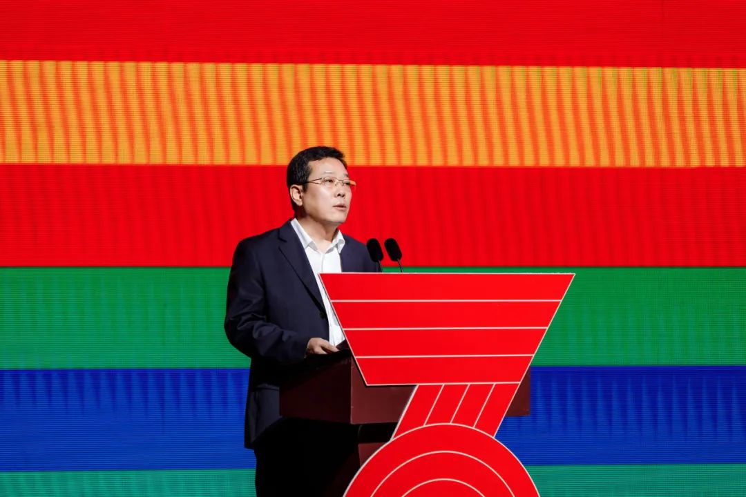 河南建筑产业发展论坛暨河南亚新注册成立70周年庆祝大会圆满举行(图8) 图片